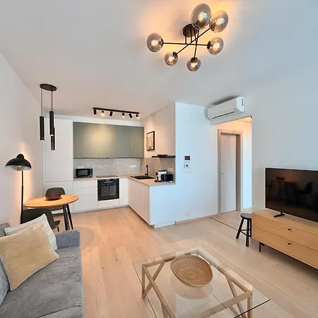 Prestige Eurovea Tower Sky Lounge 아파트